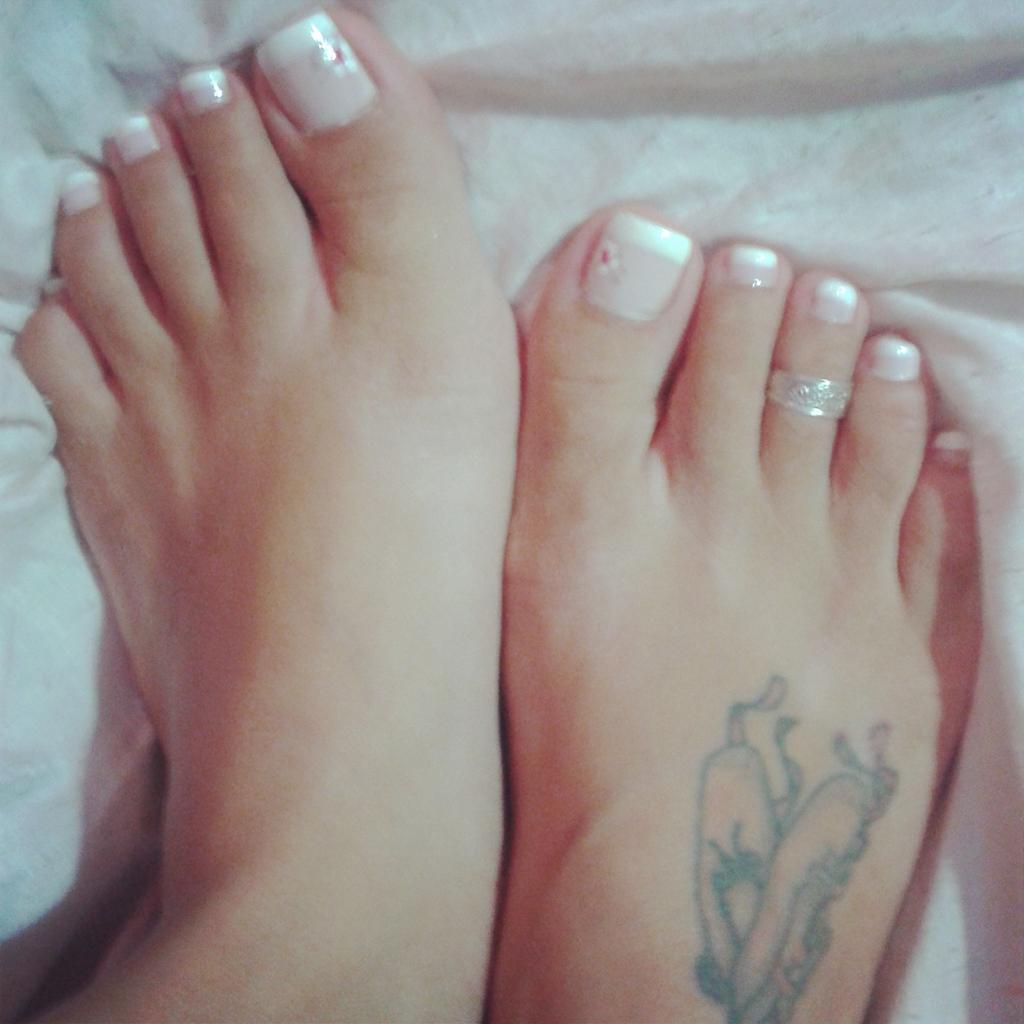 LM Feet&Soles Girls on X: @BrayanaRod hermosa de Pies a cabeza  http:t.coAGvvISiJS7  X