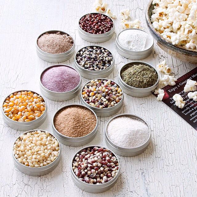ourbestfinds's tweet photo. Just bought some boxed (booooo) popcorn from the store and immediately regretted it after seeing these pretty popco… http://t.co/hwyb1s6Gvt