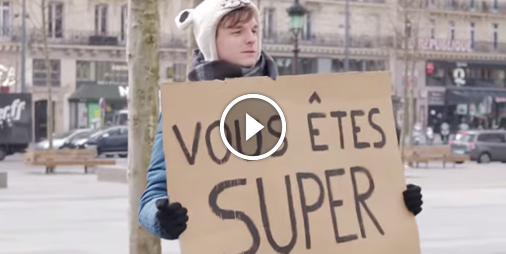 lookmavideo's tweet photo. #VousÊtesSuper Un peu d'amour dans ce monde de brutes 👍 ☛ http://t.co/m9mO2FBfm8 http://t.co/j9r0uM9kFu