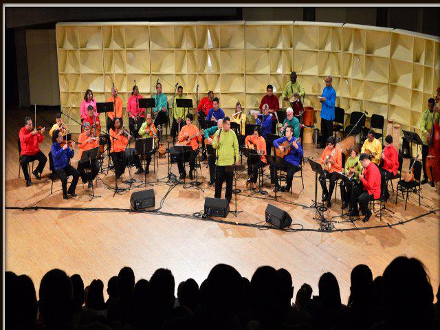 PDVSA La Estancia presentará Gran concierto Cruz de Mayo y encuentro de Santos ow.ly/Nzk7U