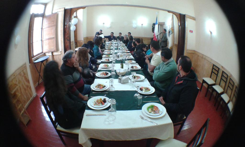 banosBIS's tweet photo. Recepción Prog. Hab. junto a @FOSIS_Valpo y #MuniSanEsteban. CC: @Socialab_com @INJUVCHILE @IDPUSM @startupchile http://t.co/LWPWCMWK1d