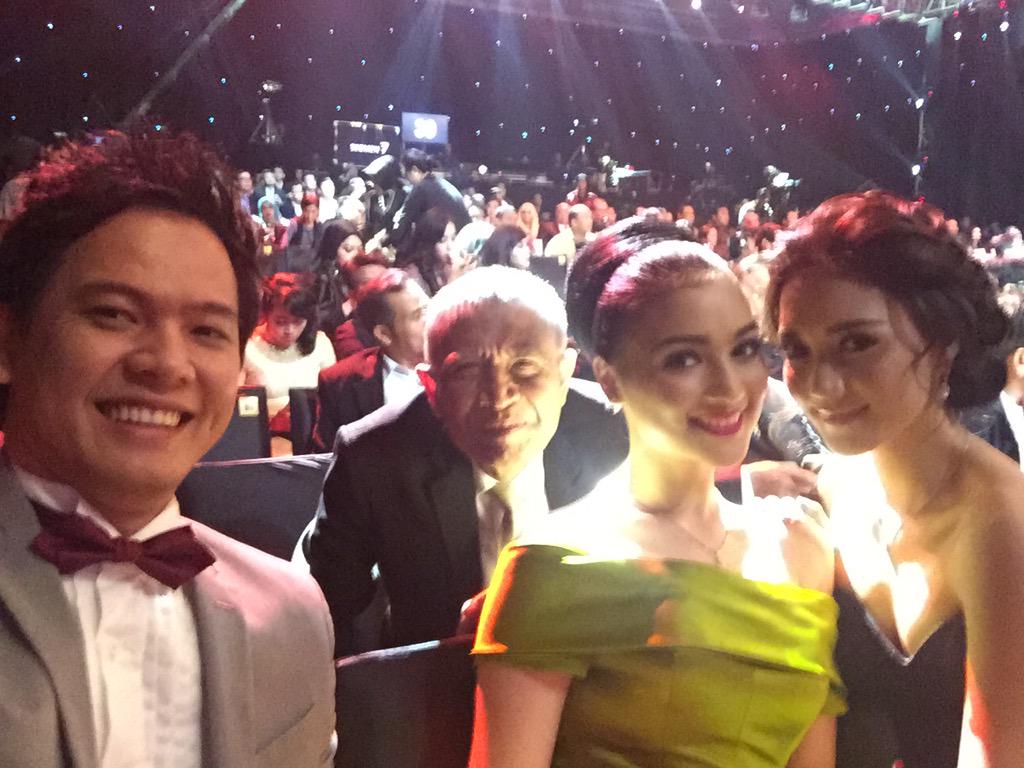 citraciki's tweet photo. Hihi ber4 sm pa imam @EricaPutrii n @arsyilrahman http://t.co/UlqTc1CeJE