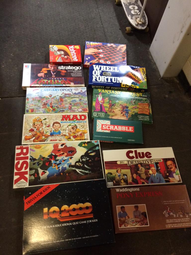 HaysboroPlay's tweet image. Have cabin? We have games! Come to the Haysboro Community Garage Sale this Sat 9-3 1204 89 Ave SW #classicfun #yycca