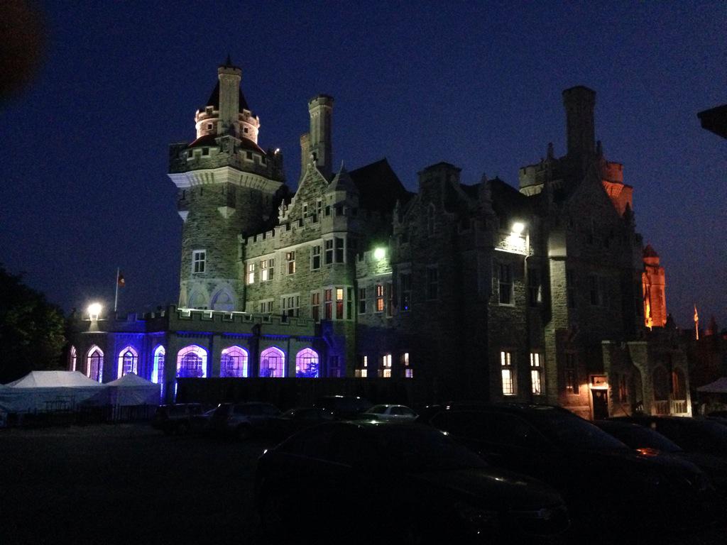 DanCanThinks's tweet photo. Thanks @uoftalumni for a great event. #utshaker #UofTReunion http://t.co/c7sCKuI4VM