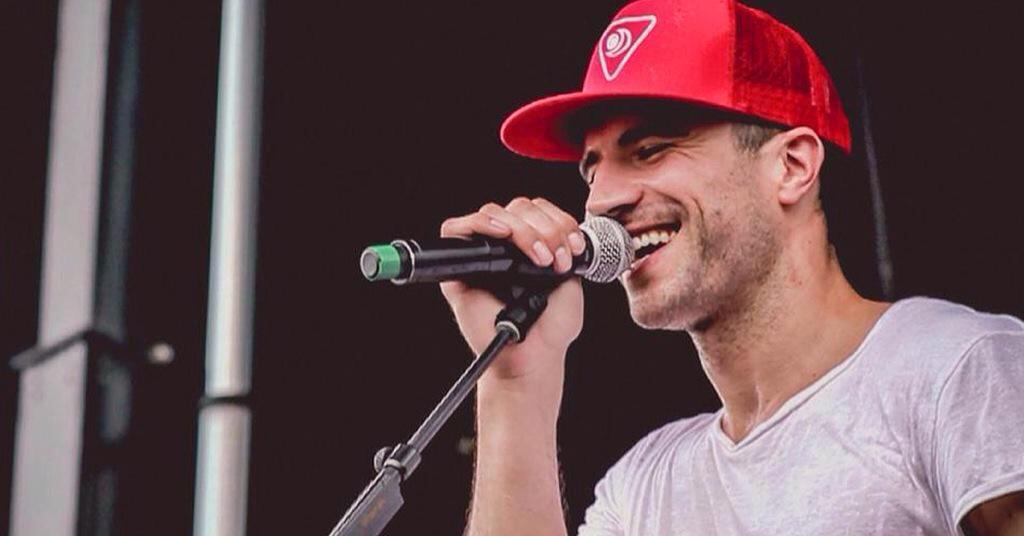 Country_Words's tweet photo. Sam Hunt anyone? http://t.co/pdE7jwtoiO