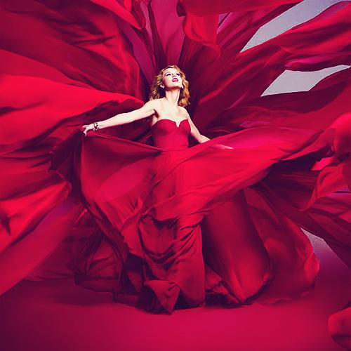mar_de_sirena's tweet photo. @08Rojinegra @luis_kike @ludditeViv @mbellucci1 @1_1_world_1_1❤
❤#LadyInReD❤❤#SurrenderToReD❤
https://t.co/yuOFb9BXQL http://t.co/6MzX5KZOLR