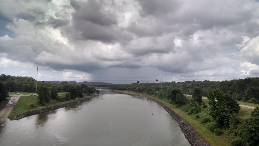 Rain shower north of Burnsville, MS earlier today. @WTVAmatt <a href="/NMSCAS/">North MS Storm Chasers 🌪🇺🇸</a> <a href="/mswxmedia/">MS WX Media</a>  #mswx