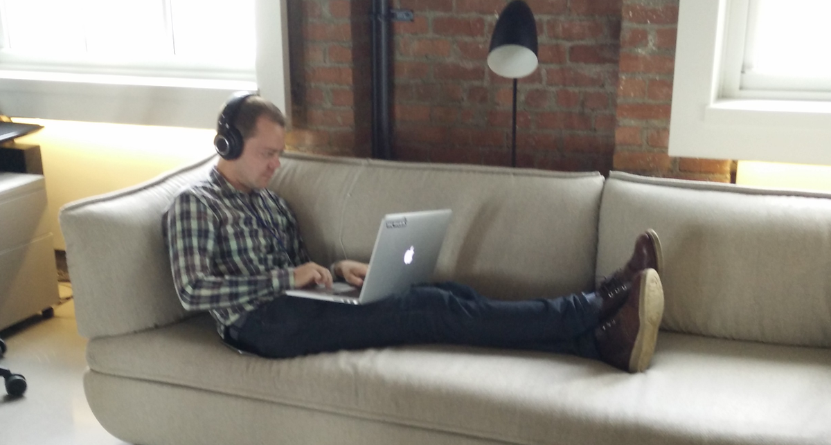 140stingrays's tweet photo. How the office works http://t.co/489YcU1B5x