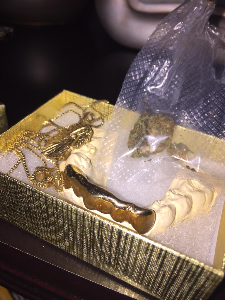 3rdEyEDeep's tweet photo. Gold &amp; Green http://t.co/QvVGtjMAIo