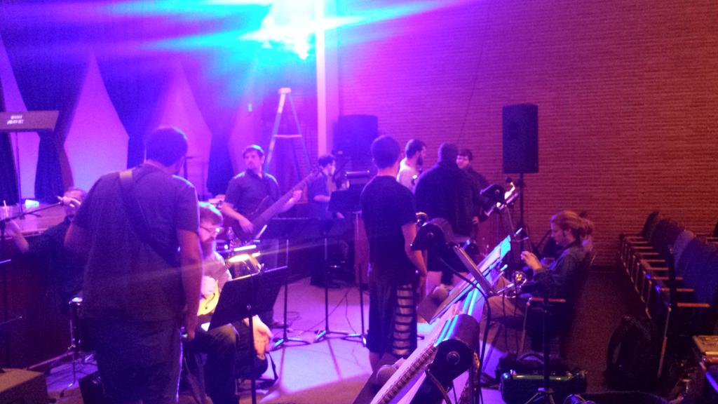WOUmusic's tweet photo. Hemi Combo setting up for their 7:30 show in Smith! Prepare for the roast! http://t.co/RSdSUqxtAq