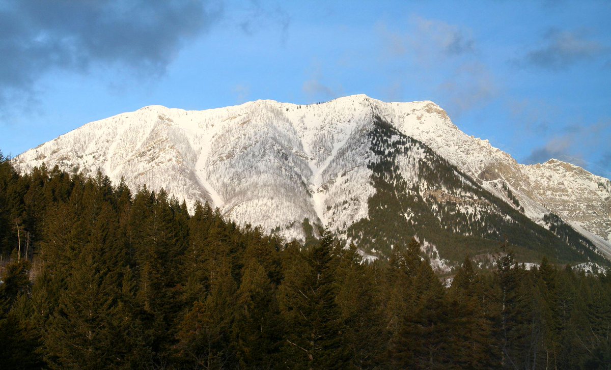 Our Picnic Park has swings, picnic tables, &amp; stunning views (but we can't take credit for the views) #explorealberta