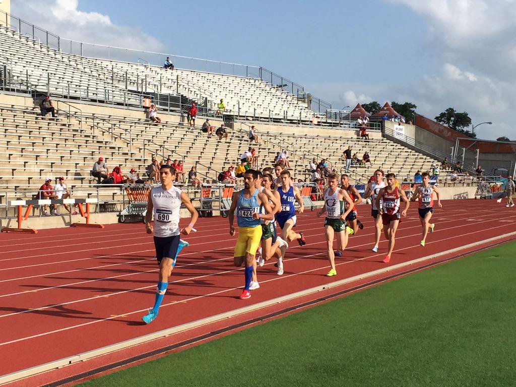 FloTrack's tweet photo. #sonicsocks @soratos_miler #NCAATF #WestPrelims http://t.co/9JmPZVhR0W