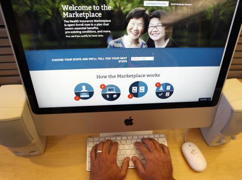 NBCNews's tweet photo. Obama administration argues GOP health care suit should be tossed out http://t.co/UrqwB52ZRZ http://t.co/gKdX3xZnG8