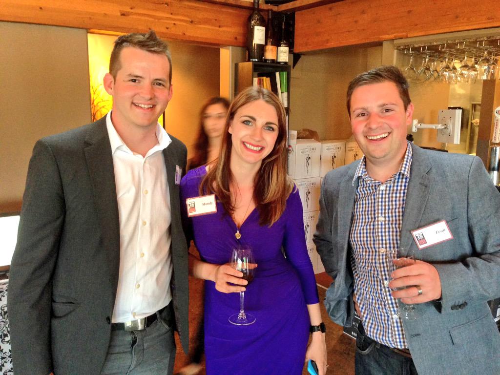 TheRealAlTayco's tweet image. @POP_YQR Looking great with the #PropertyShowCase demo event #yqr Fast Servers at the@willowonwascana #thanks