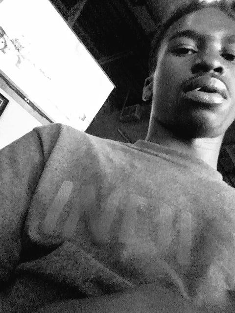 Bduds😈 http://t.co/kAtq5zIbG9<a href="/tag/studentbarber"class="tags"><span>#studentbarber</span></a>