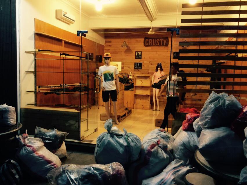 Kita udah persiapan opening ni :)