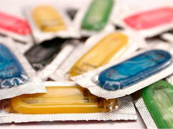 WRadioColombia's tweet photo. Bogotá tendrá dispensadores gratuitos de condones en zonas de alta afluencia http://t.co/ZPd09WVMXY http://t.co/JxCo3xnMYW