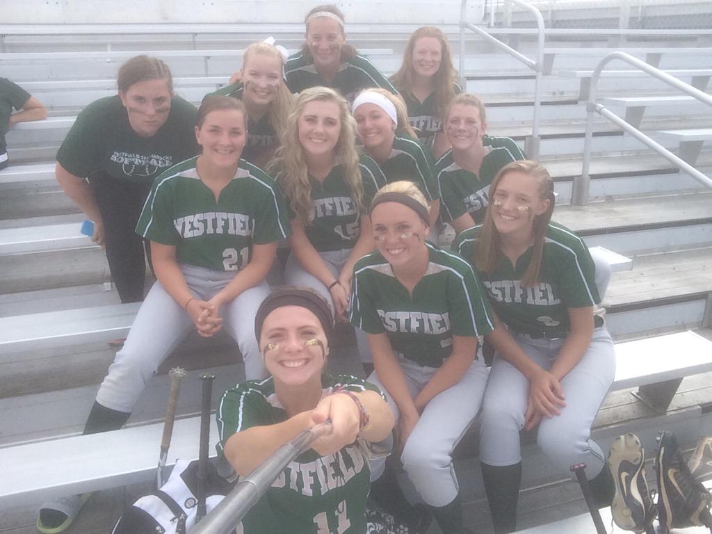 It's been a helluva season with deez girls. ❤️🍀⚾️ love y'all