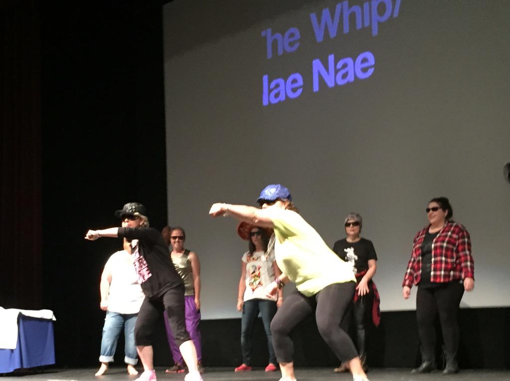 wmscats's tweet photo. Dance off! #wmshonors http://t.co/4ijbkjEf3G