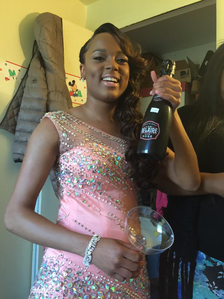 swaynae_'s tweet image. Oooo baby girl you a show stopper 😏😍😘 #SLAYEDDDDD