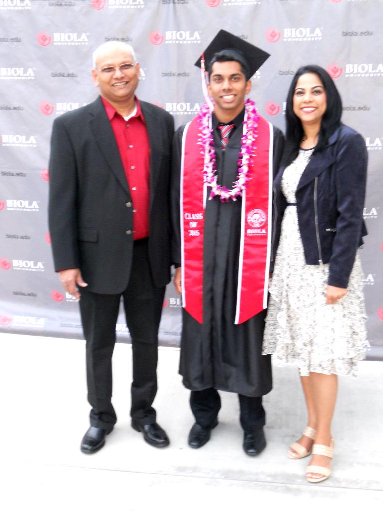 SuchetaThomas's tweet image. My Biolan Eagle graduated with a B.S in Biology #proudparents #2015collegegrad #BiolaGrad