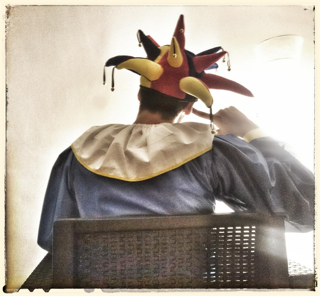 kuamka_'s tweet photo. Este sábado 30Mayo,visita Bárboles uno de los personajes+locos de Kuamka.Niños,a las10 en la plaza¡Gymkana Literaria! http://t.co/9aZWVqnqQw