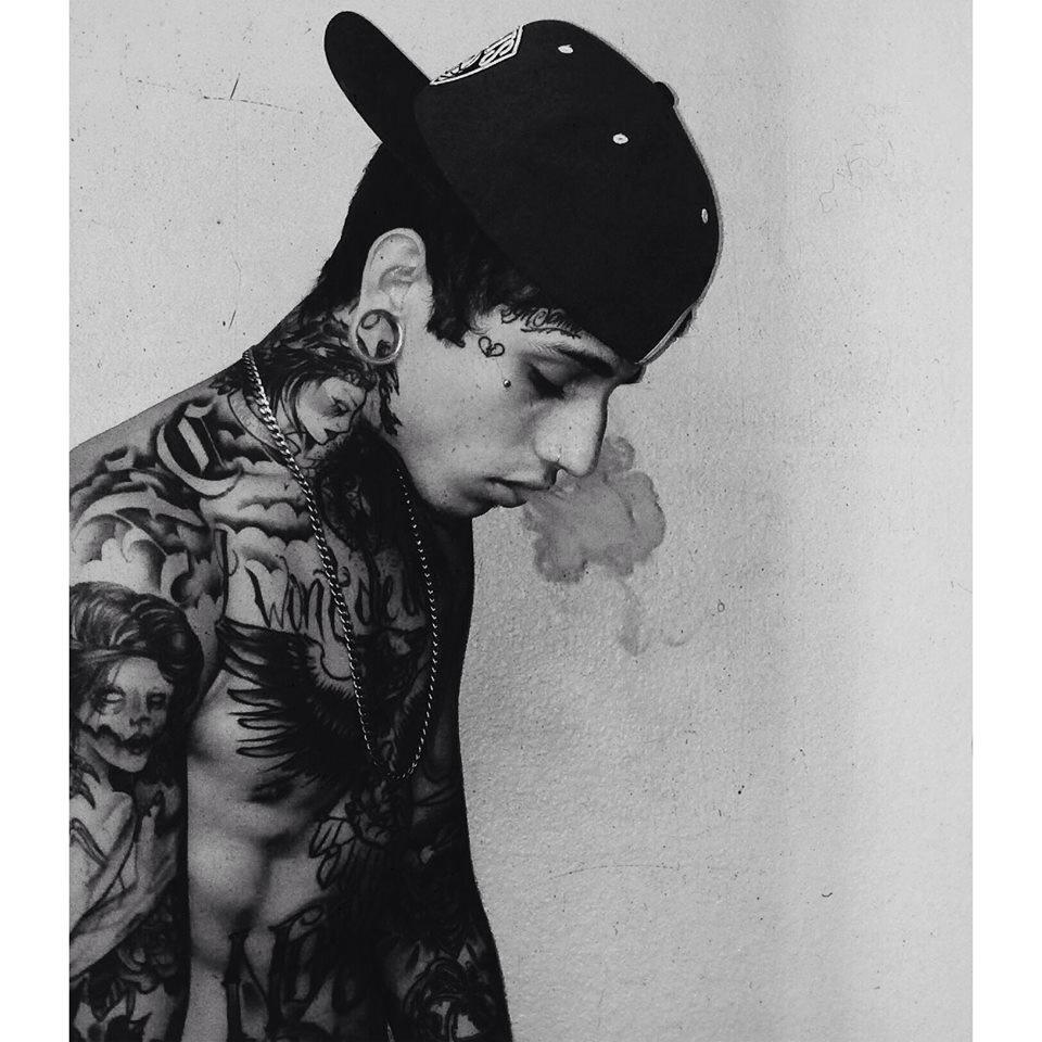 @ShesARebcl @dirtyfcker Thnx