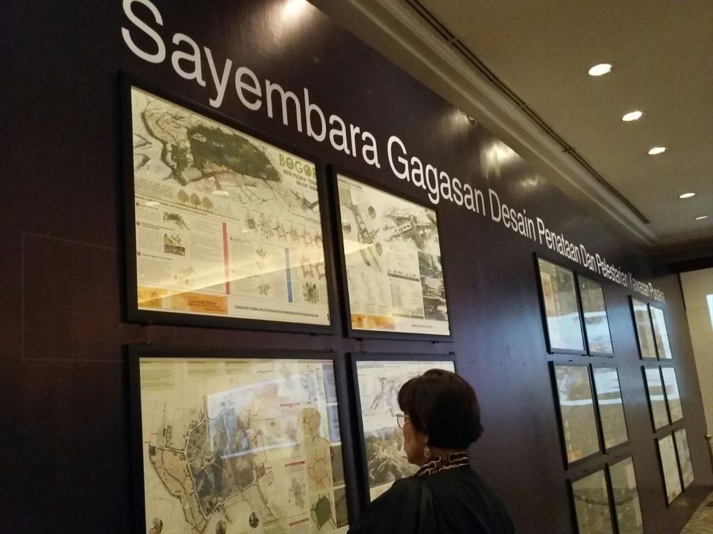 KemenPU's tweet photo. Hadiri sayembara gagasan desain penataan&amp;pelestarian kaw kota pusaka 2015, kerjasama KemenPUPR dgn IAI, bertmpt JCC. http://t.co/SMmoXDz2Uo