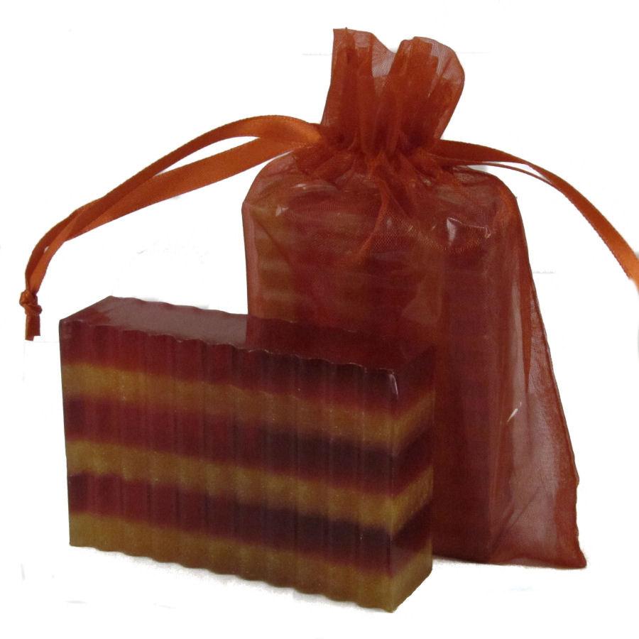 CherryPitCrafts's tweet image. Gryffindor &quot;Harry Potter&quot; themed soap - Sexy Cinnamon… etsy.com/listing/211411… #CherryPitCrafts #GeekySoap