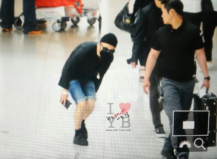 [29/5/15][Pho] BIGBANG @ Sân bay Incheon đến Quảng Châu, TQ CGJTaNwUUAAHJm-