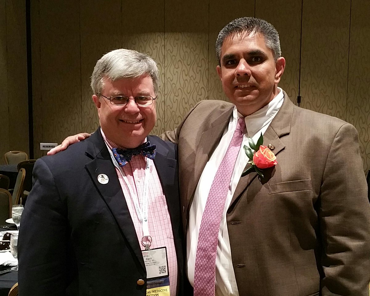 DarrenOAaron's tweet photo. ACHA Awards Banquet. @DarrenOAaron from @WakeForest1834 received the SCHA Affiliate New Professional Award.  #ACHA15 http://t.co/5XT5RA9NkO