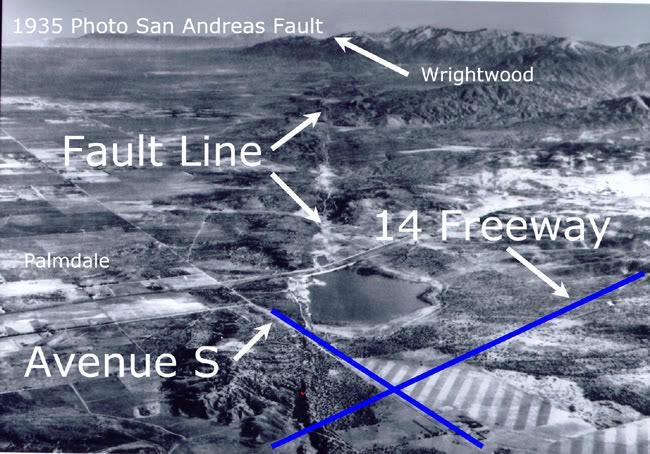 rachaelcloves's tweet image. @Taithleach you know that lake I work at? You can see it in this picture...LMAO #IMSOFUCKED