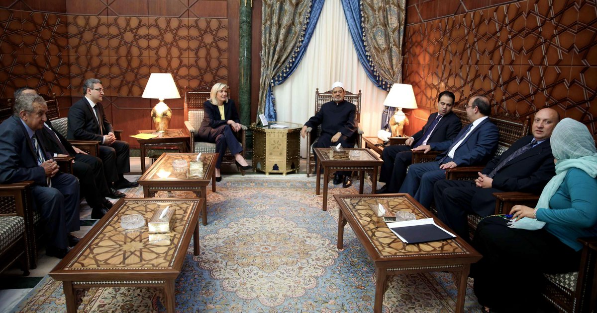 Voir l'image sur Twitter