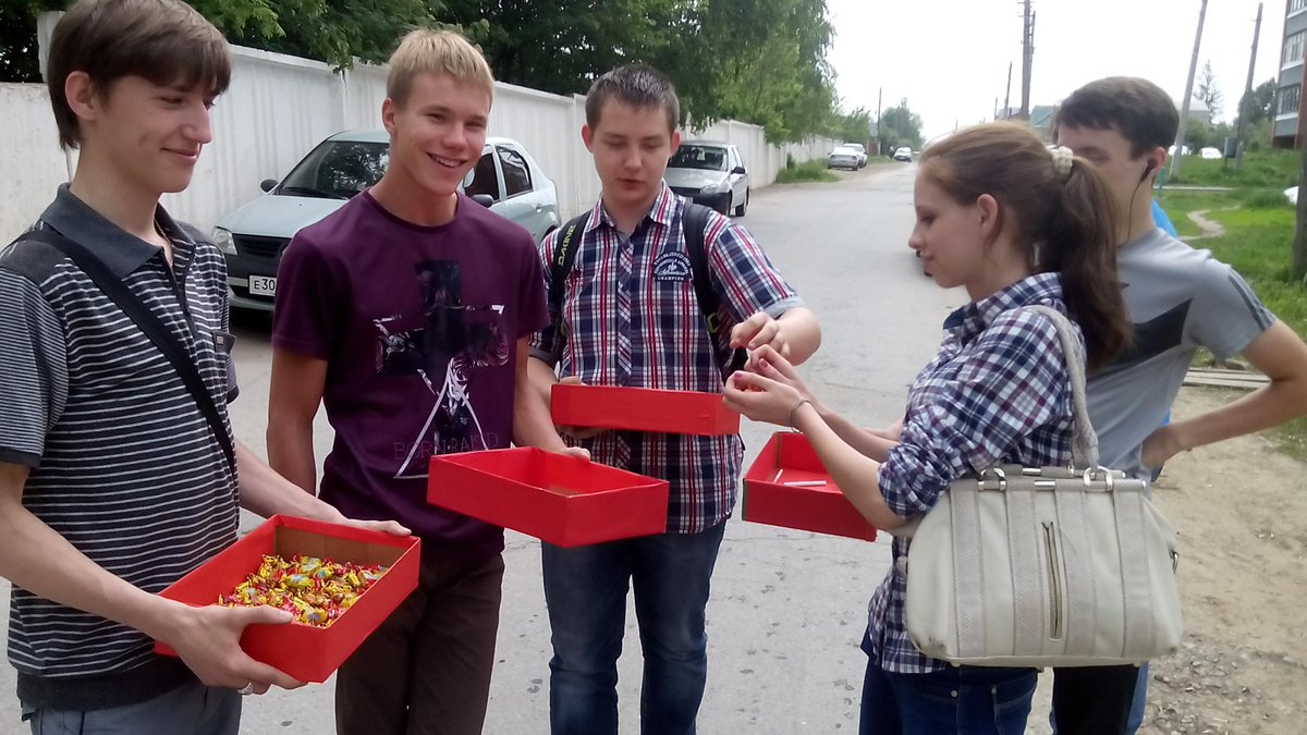 Меняем сигареты на конфеты! <a href="/GruzdevVladimir/">Владимир Груздев</a> <a href="/yakushkina_/">Галина Якушкина</a> <a href="/LevinaMV/">Левина Марина</a> <a href="/ostashko10/">Оксана Осташко</a> <a href="/min_obr_to/">Мин.образования ТО</a> @AASheveleva