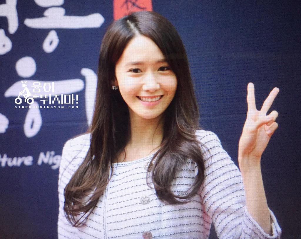 [PIC][29-05-2015]YoonA tham dự "Jung-gu Culture Night Festival" tại Deoksugung vào chiều nay - Page 4 CGK3BONUsAA1CFf