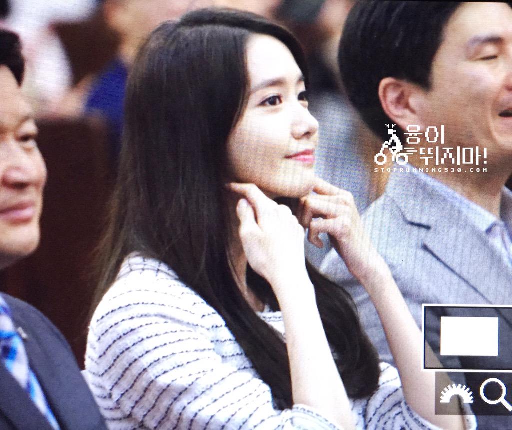 [PIC][29-05-2015]YoonA tham dự "Jung-gu Culture Night Festival" tại Deoksugung vào chiều nay CGK3PIaUYAEf37A