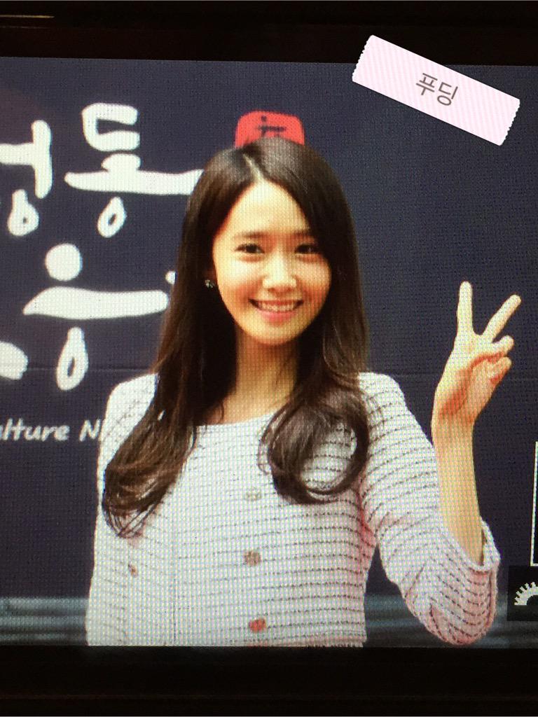 [PIC][29-05-2015]YoonA tham dự "Jung-gu Culture Night Festival" tại Deoksugung vào chiều nay CGK7iQZUYAMtaS8