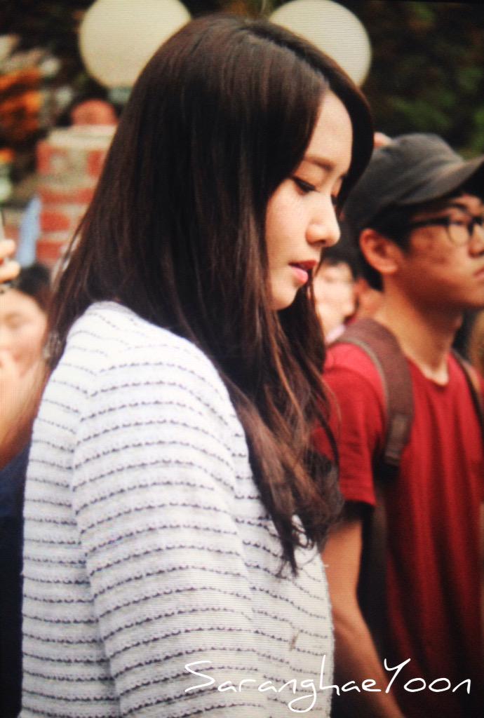 [PIC][29-05-2015]YoonA tham dự "Jung-gu Culture Night Festival" tại Deoksugung vào chiều nay - Page 2 CGK9nGqUYAEUyZD
