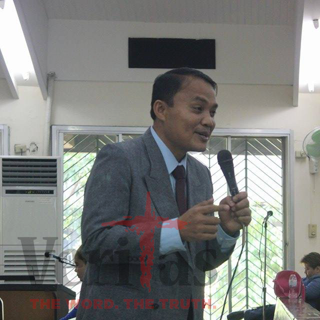 veritasph's tweet photo. NOW: Former Born Again Pastor Noe Dora, sharing his experience of his conversion to the Catholic faith. #truelens http://t.co/SPVy7t8LUp