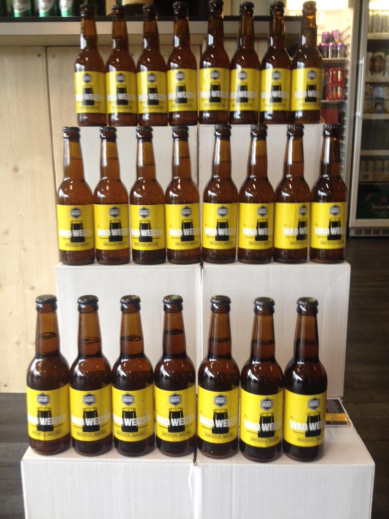 Nieuw Wad Weizen van Brouw Dok uit Harlingen bij de bierwinkel in St Nicolaasga