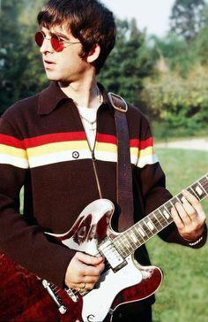 Happy birthday to the legend Noel Gallagher      