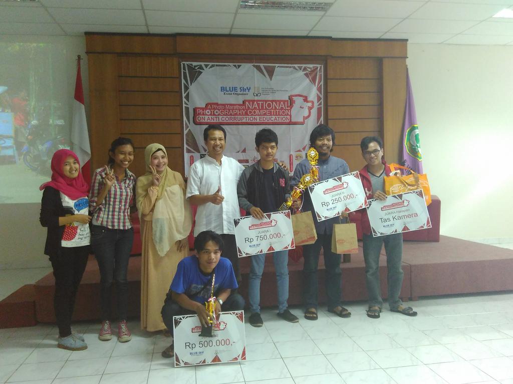 Selamat dan sukses <a href="/bluesky_EO/">Blue Sky EO</a> dan para pemenang kontes. Semangat tanpa batas dalam berkarya..