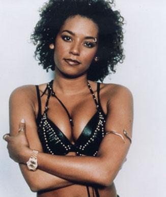 HAPPY 40TH BIRTHDAY TO POP SINGER MELANIE BROWN!!     