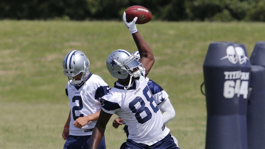 BloggingTheBoys's tweet photo. Dallas #Cowboys News And Notes: You Can't Keep A Good Man Away http://t.co/VUs4wPQLGB http://t.co/lFps4n7TRT