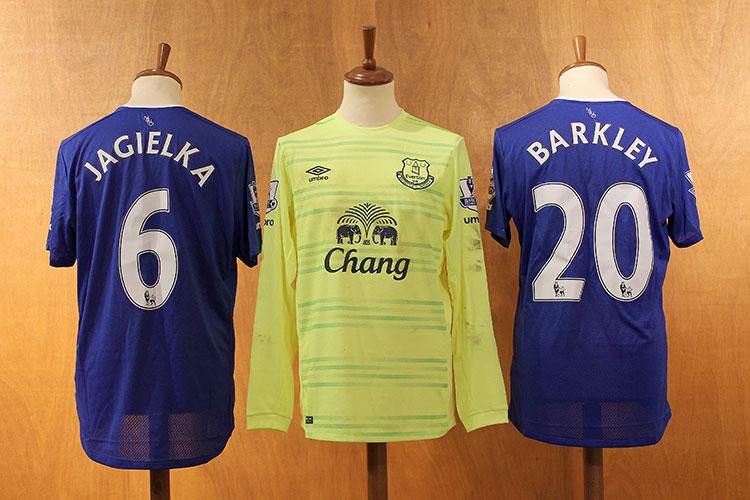 umbro's tweet image. Want to win a matchworn @Everton 2015/16 home shirt? Details here on our fantastic prize: umbro.com/en-gb/blog/win…