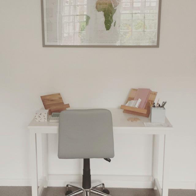 DesignRambles's tweet image. My new #workstation. In design heaven thanks to #johnlewis #futuremaps #timplunkett 
#designthinking #officelife by…