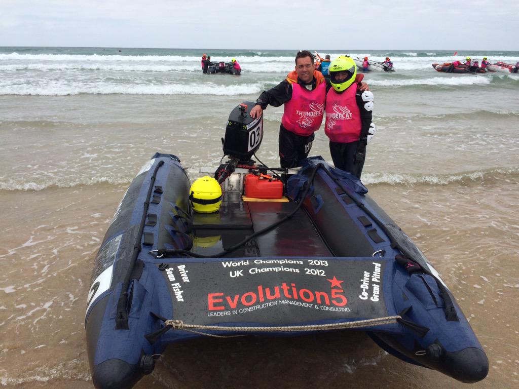 We have arrived at Fistral ready for the weekends racing. This weekend we'll be using a Bobkat thanks to <a href="/MokuRacing/">Moku Racing</a>