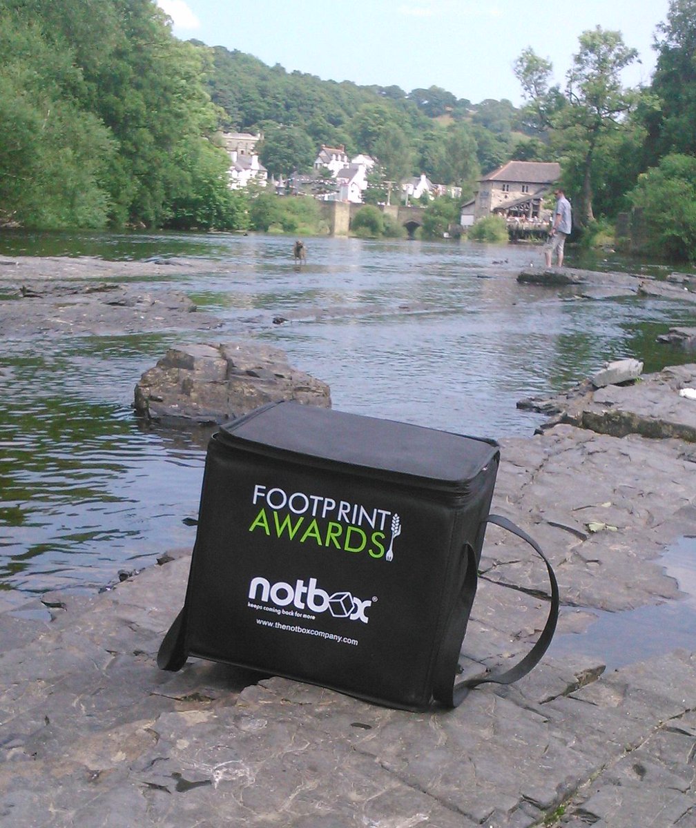 Notboxers's tweet image. Riverside lunch?  Take a lightweight thermo-insulated Notbox for your chilled food &amp;amp; drinks for the perfect picnic!