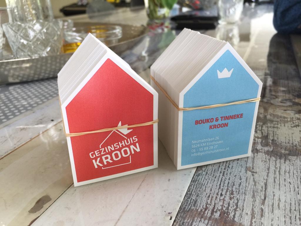 De visitekaartjes voor <a href="/GezinshuisK/">Gezinshuis Kroon</a> zijn er mooi uitgekomen!