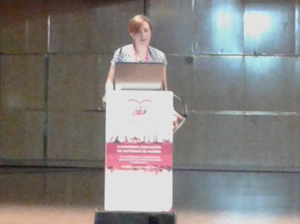 ComaresB's tweet photo. Orgullosas de nuestra ponente de buenas practicas CCAA @ARACELINAVAS CESAREA ACOMPAÑADA en Huse #congresomatronas15 http://t.co/5G6OLGRaqj